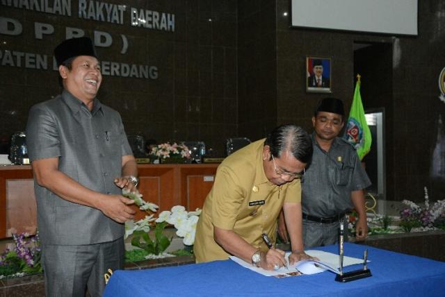 LPJ Pelaksanaan APBD Deli Serdang TA 2016 Disetujui
