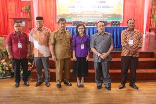 Walikota Medan Buka Sosialisasi dan Pembinaan kepada Guru-Guru Sekolah Minggu se-Kota Medan