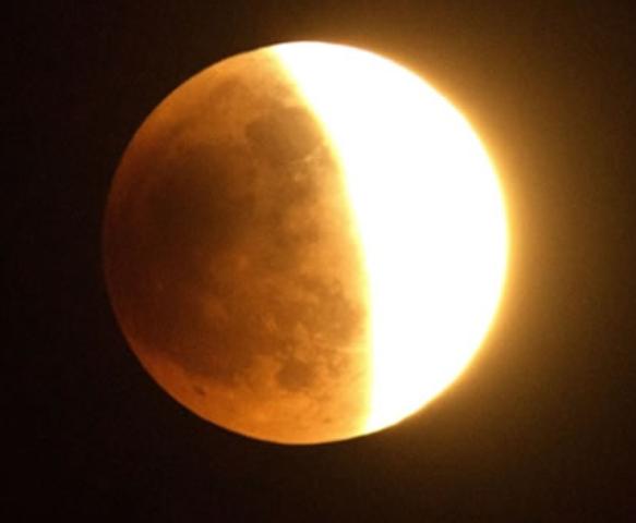 8 Agustus Gerhana Bulan, Kemenag Ajak Umat Islam Salat Khusuf