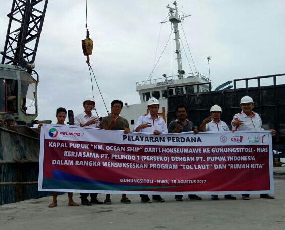 Dukung Tol Laut, KM Ocean Ship Bersandar di Gunung Sitoli