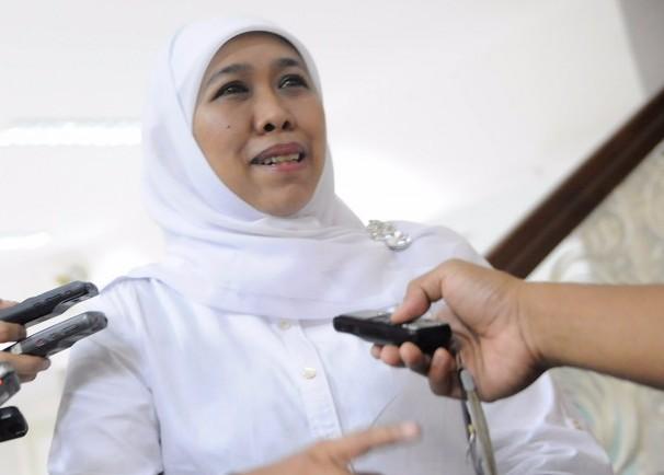 Hari Kemanusiaan Sedunia, Mensos Khofifah Salurkan Bantuan ke Pengungsi Sinabung