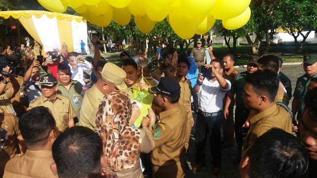 Dapat Balon Ini, Bisa Dapat Sepeda Motor dari Bupati Langkat 