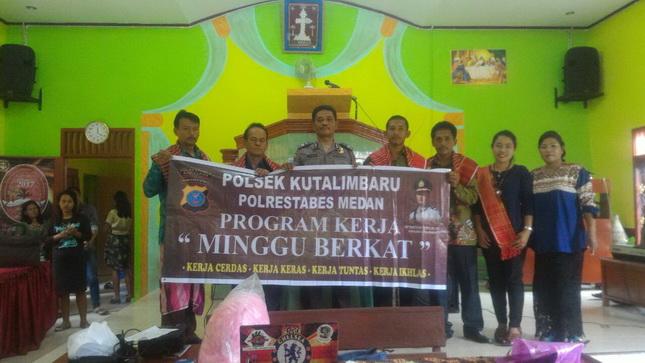 Kegiatan Minggu Berkat Polsek Kutalimbaru Sambangi GJSA Desa Selemak