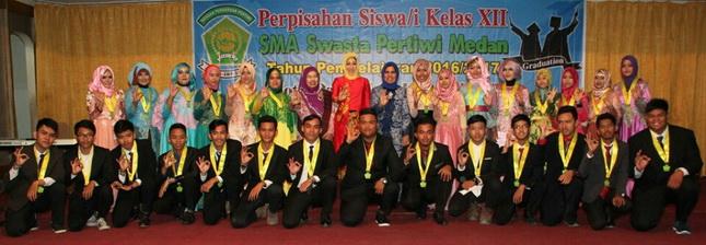 Hj Rita Maharani Bangga 10 Alumni SMA Pertiwi Lulus PTN