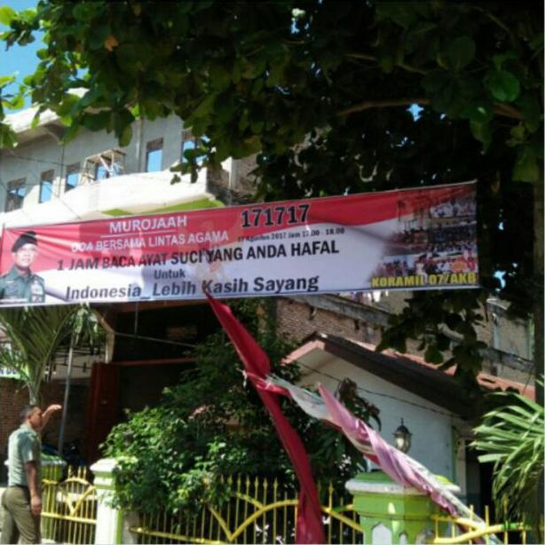 Personel Koramil 07/AKB Pasang Spanduk Doa Bersama Lintas Agama