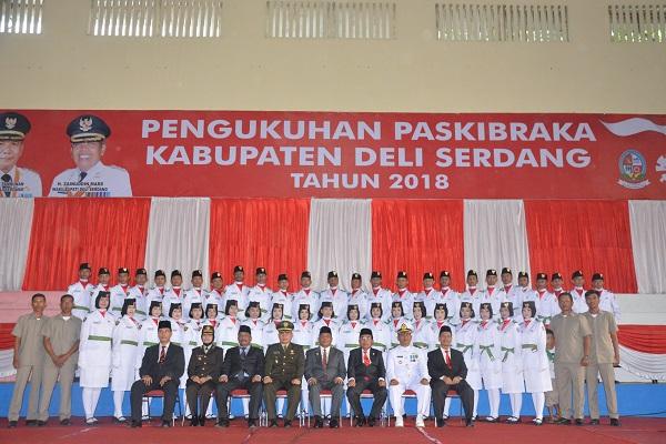 Bupati Deli Serdang Kukuhkan Paskibraka