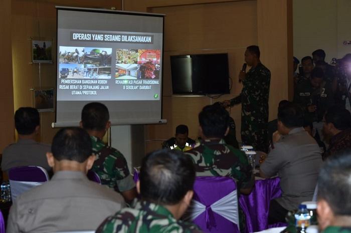 Panglima TNI: Perlu Tambahan Alat Berat untuk Bersihkan Puing Reruntuhan Gempa Lombok