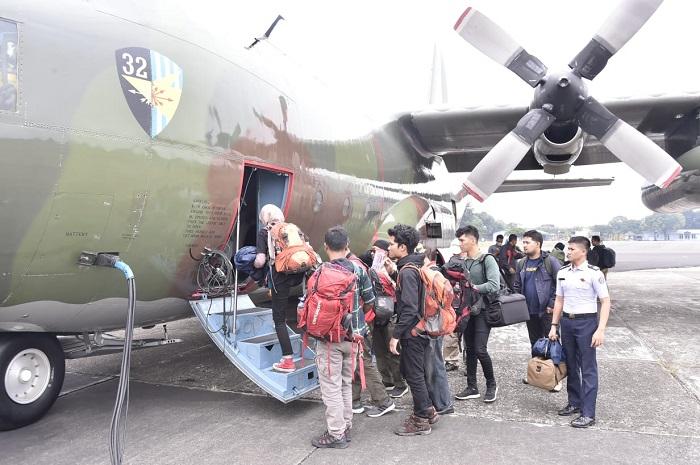 Tiga Pesawat Hercules C-130 Angkut Relawan dan Logistik ke Lombok