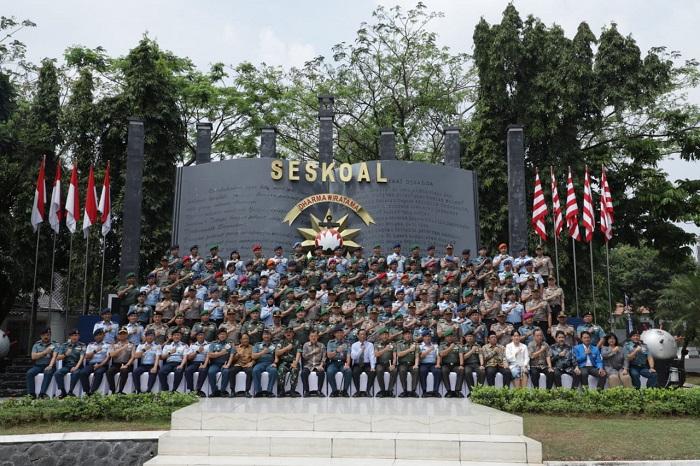Panglima TNI Berikan Arahan kepada Ribuan Peserta Program Kegiatan Bersama di Cipulir