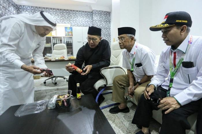 Menag RI Tinjau Dapur Katering Jamaah Haji, Lukman Saifuddin: Makanan Harus Diolah dengan Baik