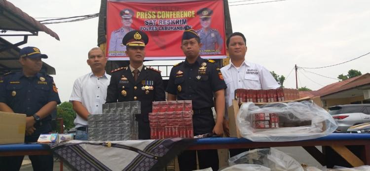 Polres Labuhanbatu Kembali Amankan Satu Colt Diesel Rokok Ilegal