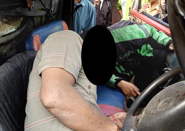 Diduga Sopir Angkot Ugal-ugalan, Tabrakan Beruntun Terjadi di Jalan SM Raja Medan