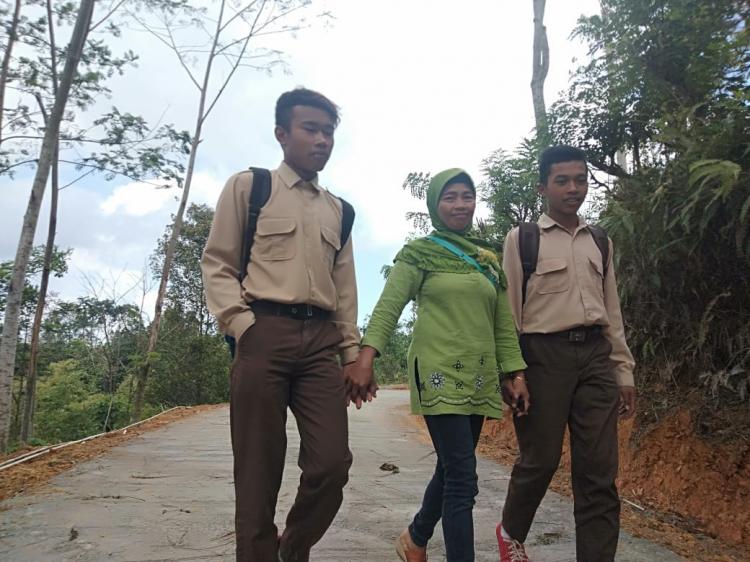Jalan Setapak Hasil Program TMMD Mulai Diminati Masyarakat