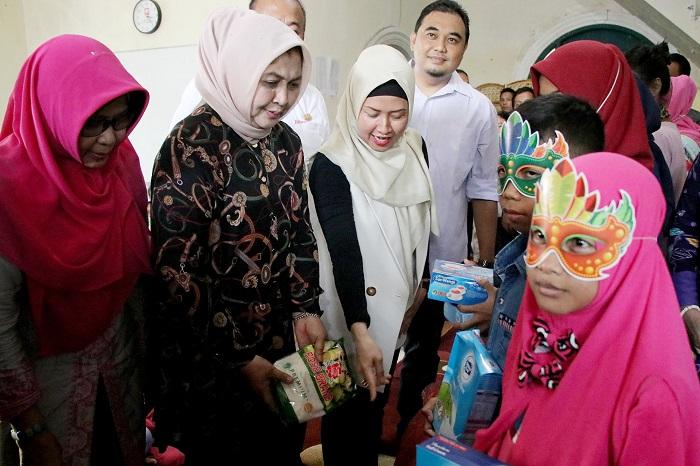 Peduli Terhadap Nasib ADHA, Nawal Edy Rahmayadi Dinobatkan Sebagai Ibu Asuh ADHA