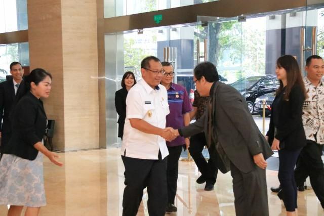 Singapura Minta Pasokan Durian, Rambutan, Kopi dan Gula Merah dari Medan