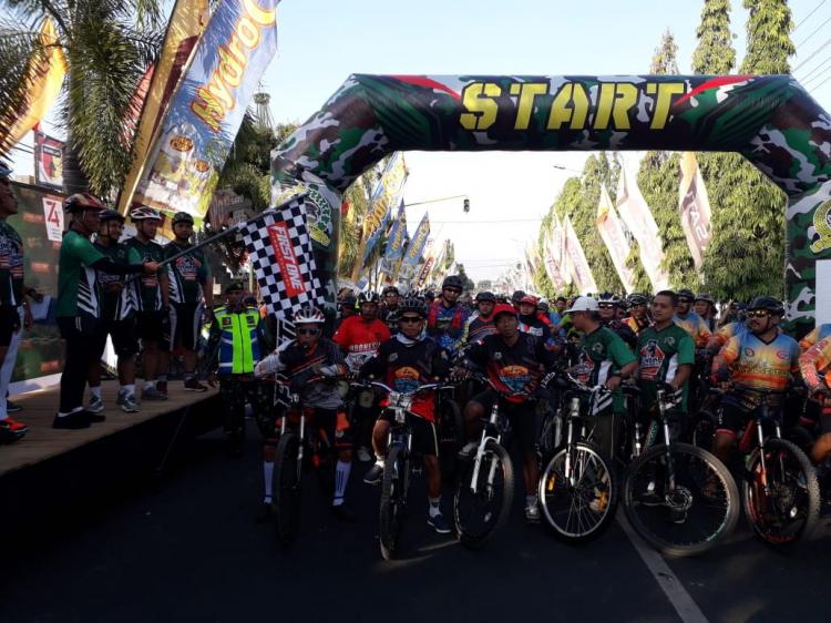 Fun Bike, Bersama TNI Rakyat Kuat 