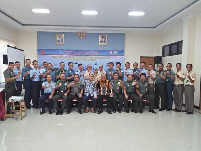 Prajurit dan PNS TNI Program Pasca Sarjana Ikuti Seminar Manajemen SDM di Mabes TNI Cilangkap