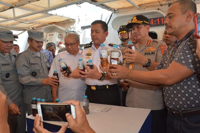 Bakamla RI Serahkan Proses Hukum 5 Kapal ke Polda Babel