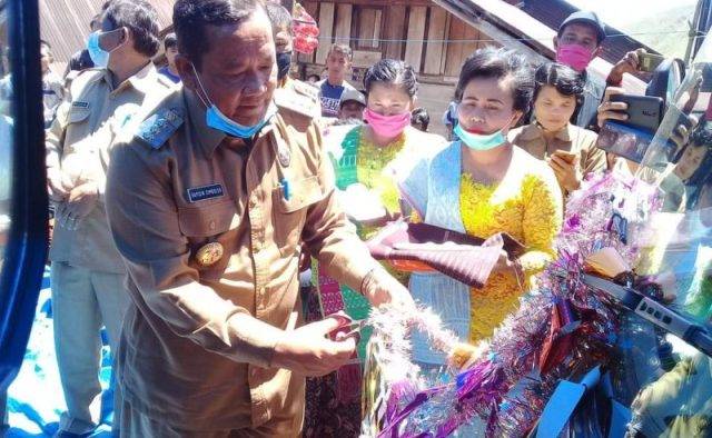 Bupati Samosir Launching Bus Sekolah Gratis di Sitio tio