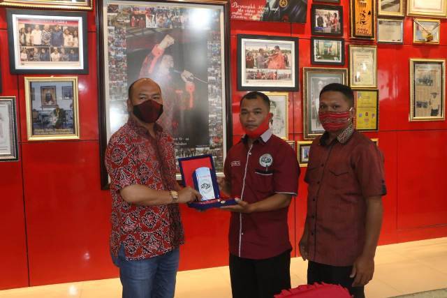 Kepada GTKHNK35+, Bupati Taput: Tunjukkan Kinerjamu dalam Mendidik Anak-anak Kita