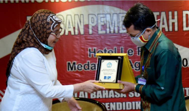 Sinkronisasi Kebijakan Kebahasaan dengan Pemerintah Daerah, Sabrina Pesankan Warga Sumut Tertib Berbahasa