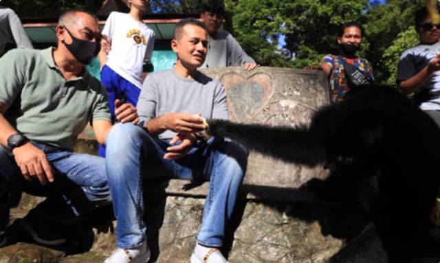 Musa Rajekshah Kunjungi Taman Wisata Kera Sibaganding di Kabupaten Simalungun