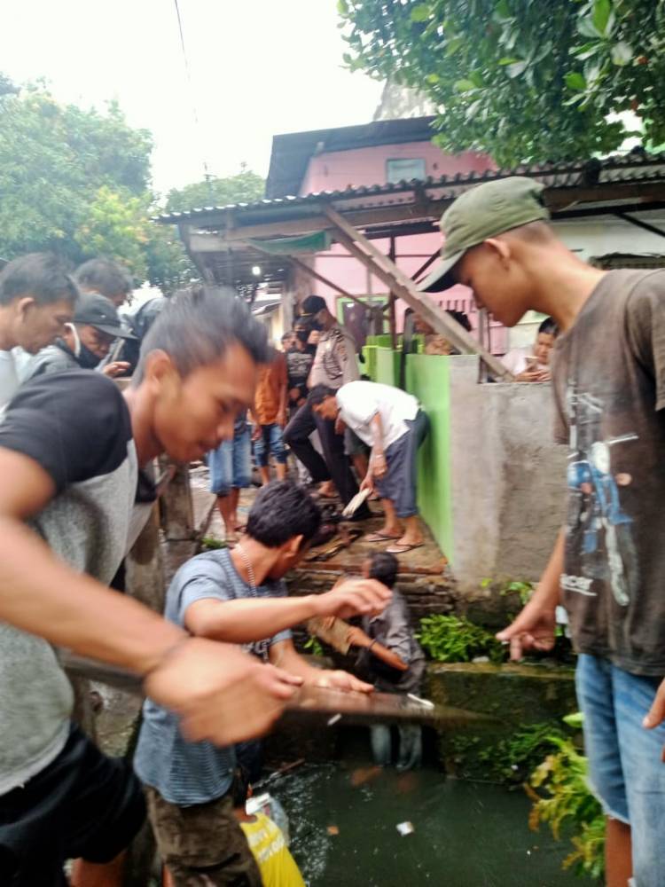 Belum Ditemukan, Penumpang Betor Hilang Terseret Air Hujan di Jalan Selam V Medan