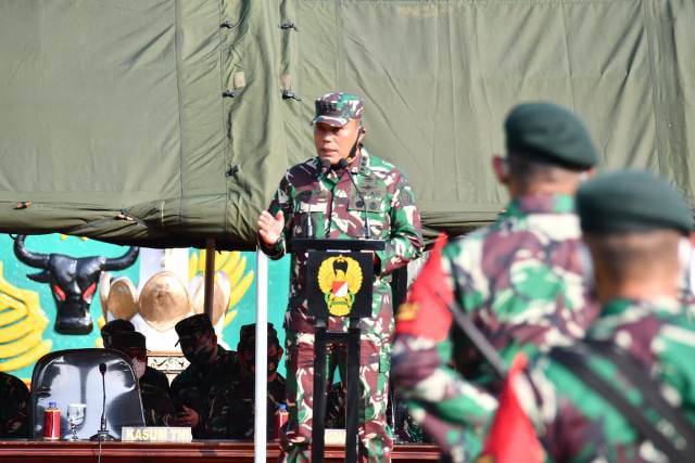 Kasum TNI Beri Pembekalan untuk Prajurit Yonif Raider 400/BR, Satgas Pamtas Adalah Kehormatan