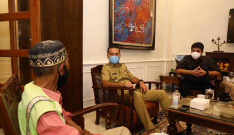 Video Tukang Becak Rajin Mengaji Viral, Kakek Subandi Diundang Wakil Gubernur Sumut ke Rumah Dinas