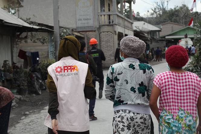Erupsi Gunung Sinabung, PPPA Daarul Qur&rsquo;an Medan Bergegas Menuju Lokasi Bencana