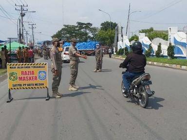 Ratusan Warga Belawan Terjaring Razia Masker, Tak Bawa KTP Dihukum Push Up