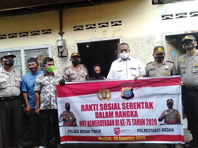 HUT RI ke-75, Polsek Medan Timur Terus Gulirkan Bantuan Sembako untuk Warga Terdampak Corona