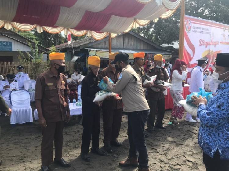 HUT ke-76 RI, Mapel dan Muspika Kecamatan Biru-biru Bagikan Sembako dan Tanam 2.000 Pohon