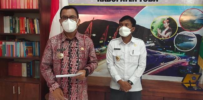 Beras Bansos Tidak Layak Konsumsi, Bupati Toba Tegaskan Diganti Bulog