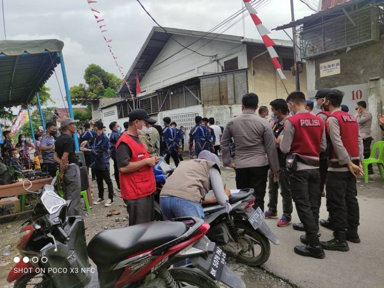 Satgas PPKM Polsek Medan Timur Bubarkan Kerumunan Perlombaan 17 Agustus di Jalan Ampera Raya, Disebut Melanggar Prokes