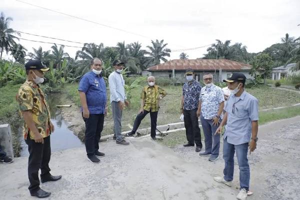 Atasi Banjir, Bupati dan Wabup Asahan Tinjau Rencana Normalisasi Saluran Air