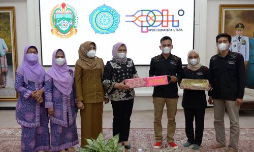 Nawal Lubis Dukung Pelestarian Permainan Tradisional di Sumut