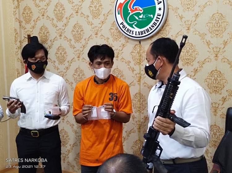 Polres Labuhanbatu Tangkap Pengedar Narkoba dan 2 Senpi Rakitan