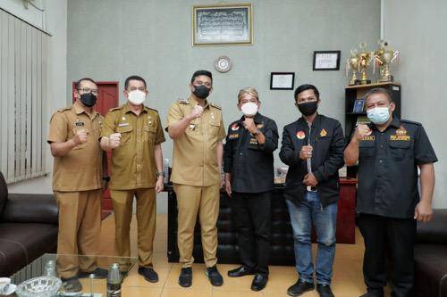Berkantor di Kecamatan Medan Helvetia, Bobby Nasution Terima Audiensi Pandawa Kota Medan