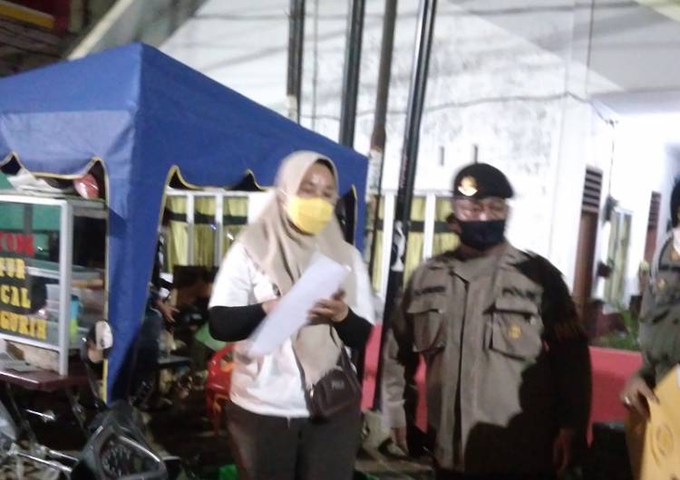 Satgas Polsek Patumbak Lakukan Razia, Sebut Ada Pengelola Rumah Makan dan PKL Langgar PPKM Level 4