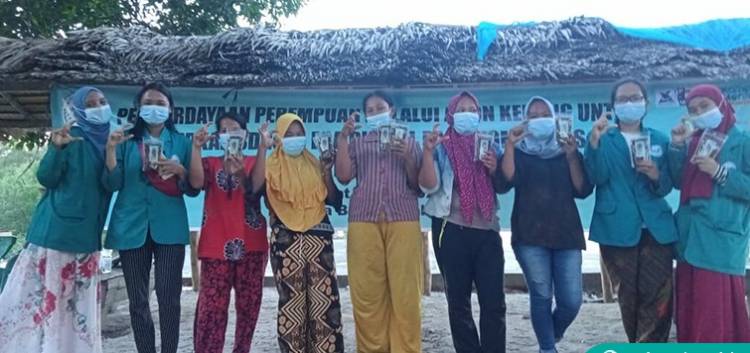 Tingkatkan Perekonomian Desa, Tim PKM-PM Unimed Beri Pelatihan Pembuatan Abon Kerang di Asahan