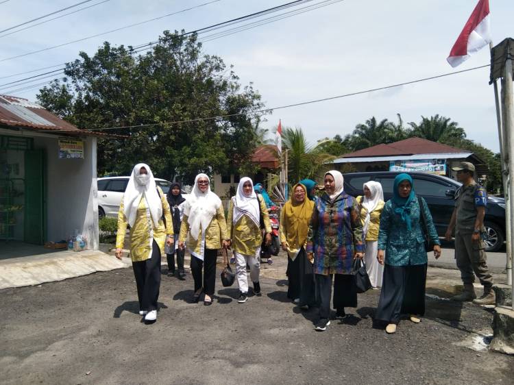 TP PKK Langkat Kembali Lakukan Pembinaan Aku Hatinya PKK Di Desa Padang Berahrang