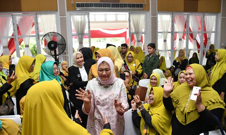Nawal Ajak Ibu-ibu PWM Terlibat Selesaikan Permasalahan Sosial di Lingkungannya