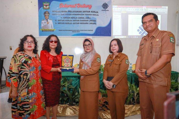 Walikota Pematang Siantar Hadiri Sosialisasi Pelayanan Antar Kerja, Kolaborasi Disnaker dengan USI