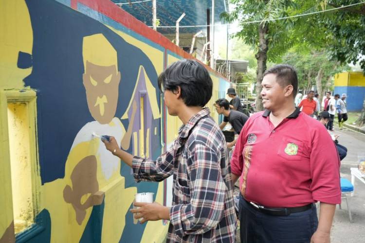 Ketika Pagar Tembok Kantor Camat Medan Helvetia &ldquo;Dicoret-coret&rdquo; Seniman
