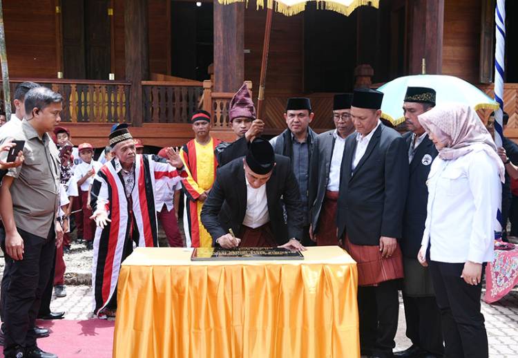 Gubernur Sumut Resmikan Pemugaran Bagas Godang Ulu Pungkut dan Lokasi Arum Jeram