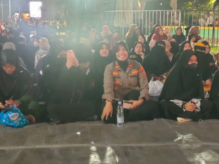 Polsek Medan Kota Laksanakan Pengamanan Acara Medan Bersholawat di Istana Maimun Medan