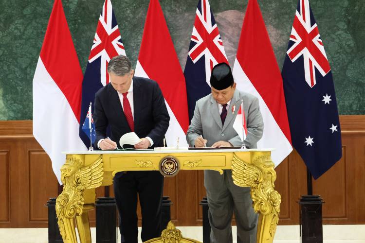 Menhan Prabowo Tanda Tangani Perjanjian Kerja Sama Pertahanan RI-Australia di Akmil Magelang