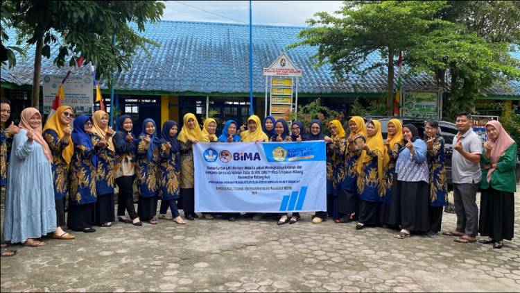 Manfaatkan Google Sebagai LMS Mandiri, Tim Dosen UMN Al Washliyah Gelar Workshop untuk Guru SD Tumpatan Nibung