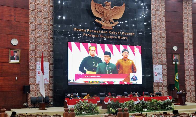 Pj Gubernur Sumut Hadiri Sidang Paripurna Dengarkan Pidato Kenegaraan dari Presiden Joko Widodo